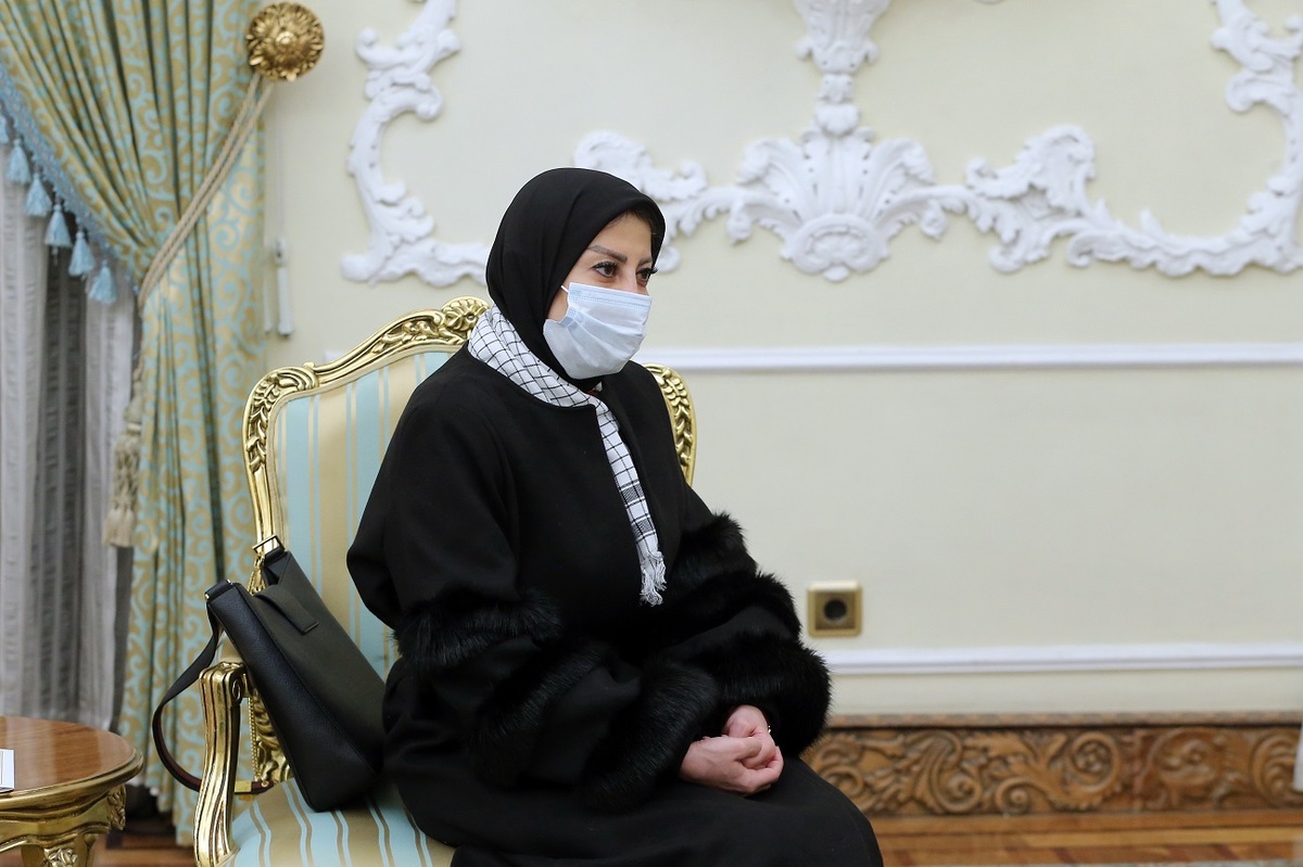پوشش و آرایش سفیر فلسطین در ایران خبرساز شد