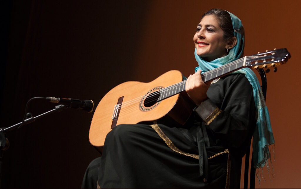 لیلی افشار نوازنده برجسته و نخستین زن دنیا که دکترای گیتار گرفت درگذشت