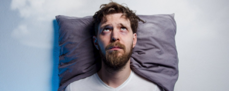 جواب ۱۰ سؤال که نیمه شب، قبل از خواب به سرتان می‌ زند و نمی گذارد بخوابید!