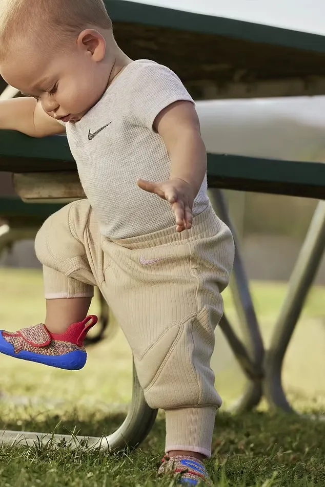 کفش جدید مخصوص نوزادان برند نایکی مورد انتقاد پزشکان قرار گرفت