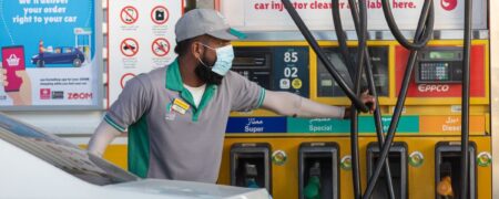 مقایسه قیمت بنزین در ایران و کشورهای همسایه + اینفوگرافیک