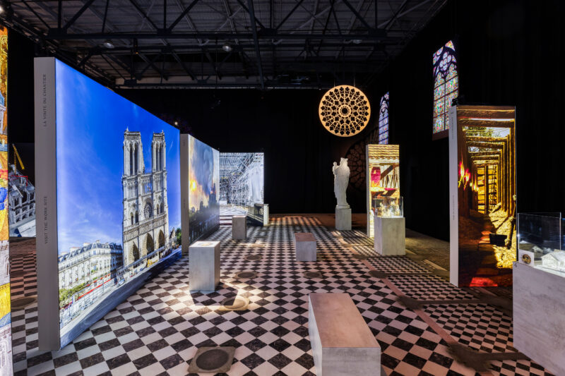 تماشای لحظه تاجگذاری ناپلئون در نمایشگاه واقعیت افزوده کلیسای نوتردام + ویدئو