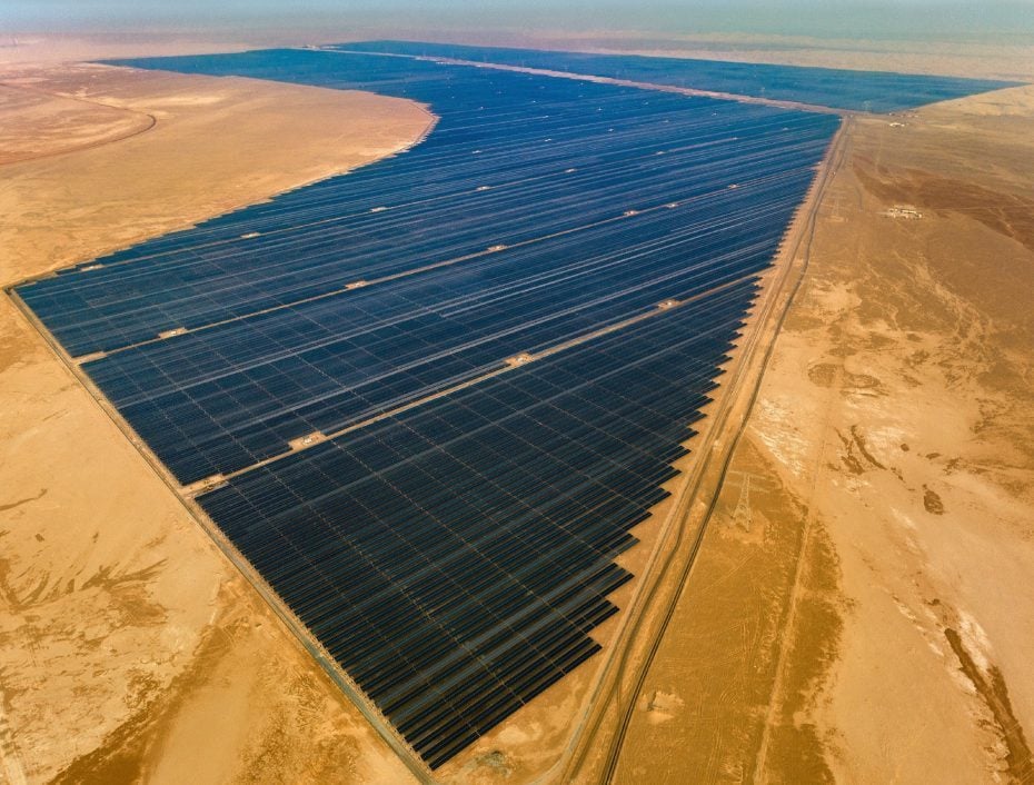 افتتاح بزرگ‌ترین نیروگاه‌ خورشیدی جهان در امارات