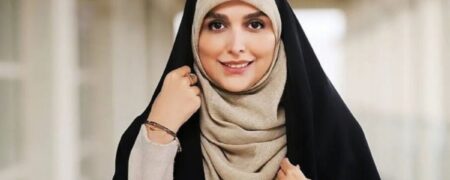 ویدئوی پربازدید از مژده لواسانی در برنامه «۱۰۰۱» + بیوگرافی مجری صدا و سیما