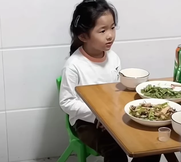 صحبت‌های تحسین برانگیز دختربچه چینی درمورد خشم با پدرش 