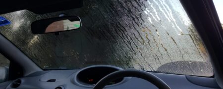 راه حل جادویی مهندس ناسا برای یخ زدایی شیشه جلو خودرو در چند ثانیه + ویدئو