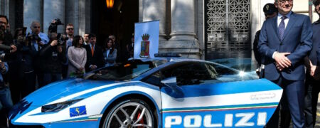 ۶ خودرو لوکس و گرانقیمت پلیس های جهان؛ از لامبورگینی هوراکان ایتالیا تا «راکت» آلمان