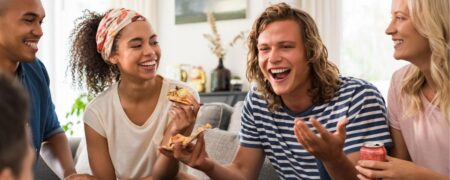 این نشانه ها می گوید شما ذاتاً فرد کاریزماتیکی هستید حتی اگر خودتان اینطور فکر نمی کنید