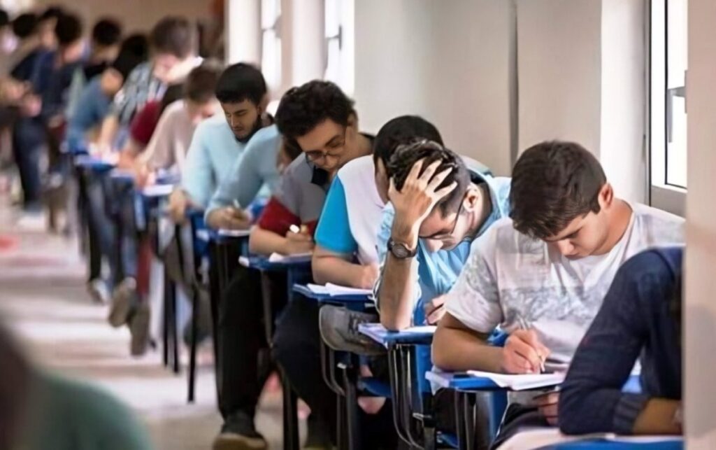 میانگین نمرات نگران‌کننده‌ی امتحان نهایی خرداد ۱۴۰۲ دانش‌آموزان سراسر کشور
