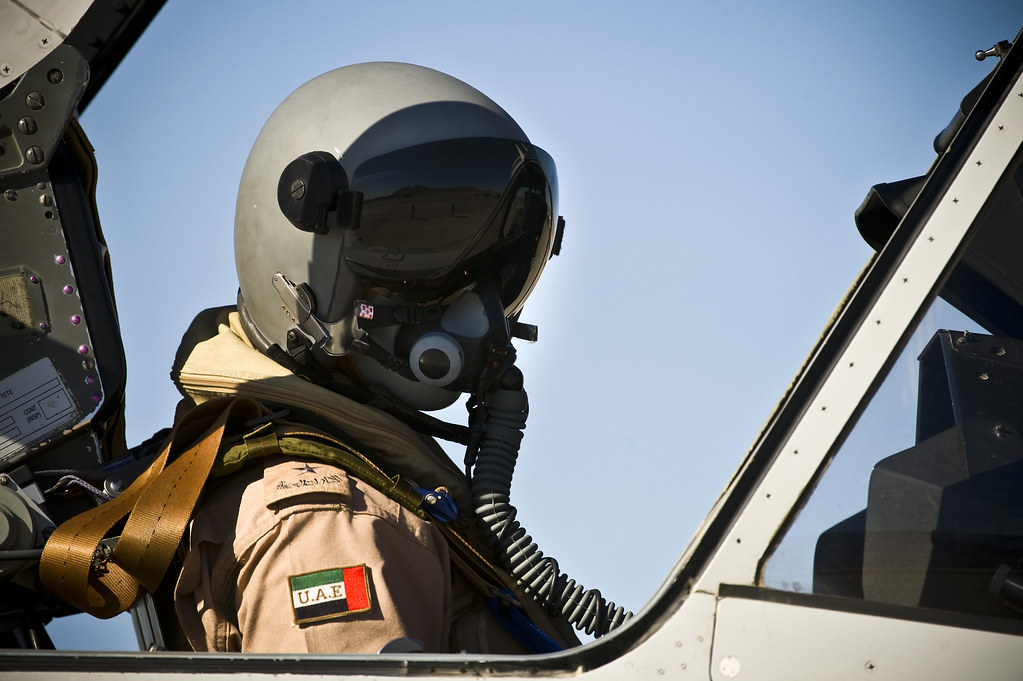 داستان مریم المنصوری اولین خلبان جت جنگنده در امارات