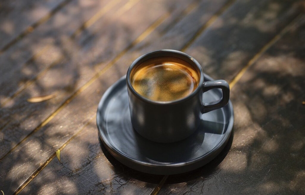قهوه چقدر ما را بیدار و سرحال نگه می دارد؟