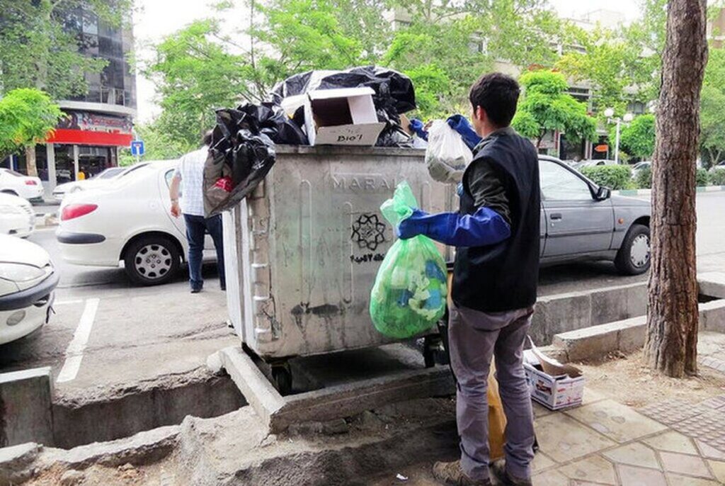استخدام ۵,۰۰۰ زباله گرد از سوی شهرداری با حقوق ۱۵ میلیون تومان