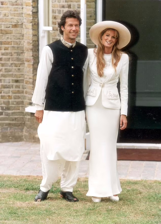 نگاهی به زندگی عمران خان و همسرانش