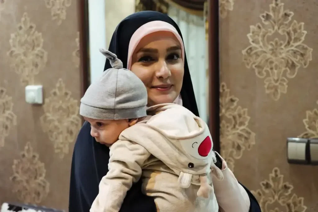 مژده خنجری و پسرش