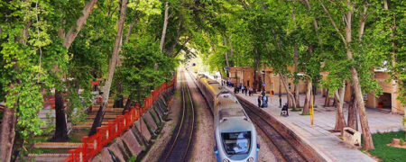 کدام قطار اهواز تهران را برای سفر خود انتخاب می‌کنید؟