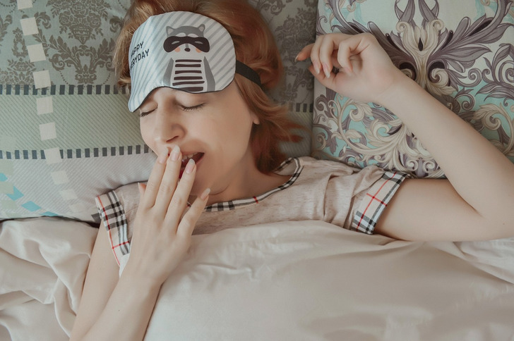 5 فایده مهم خوابیدن روی زمین که نمی دانستید 