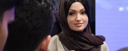 رونمایی از ربات انسان ‌نمای زن در عربستان که درباره رابطه جنسی و سیاست صحبت نمی کند + ویدیو