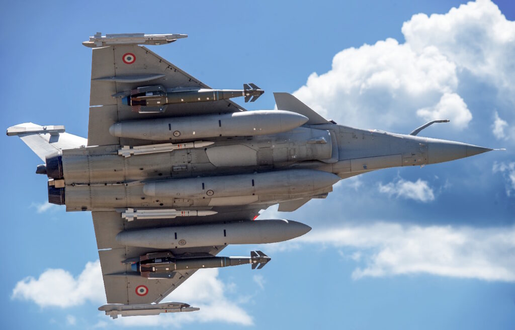 ویژگی ها و قابلیت های جنگنده رافال فرانسه