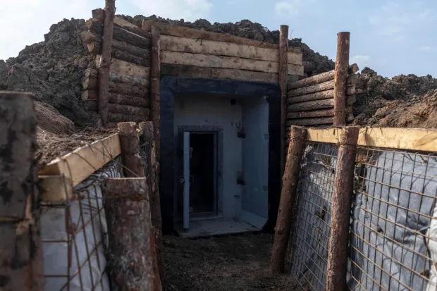 ساخت 960 کیلومتر موانع دندان اژدها توسط ارتش اوکراین