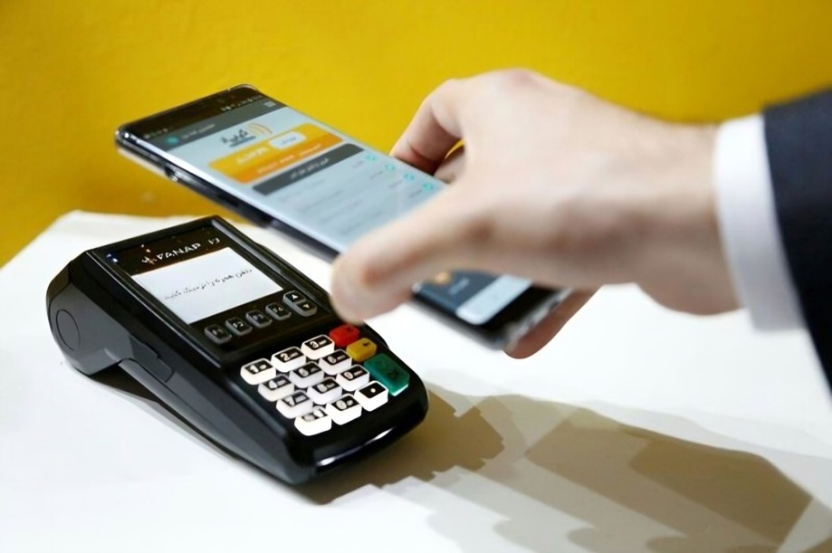 امکان خرید کردن با موبایل و بدون کارت در ۶ بانک ایران فراهم شد