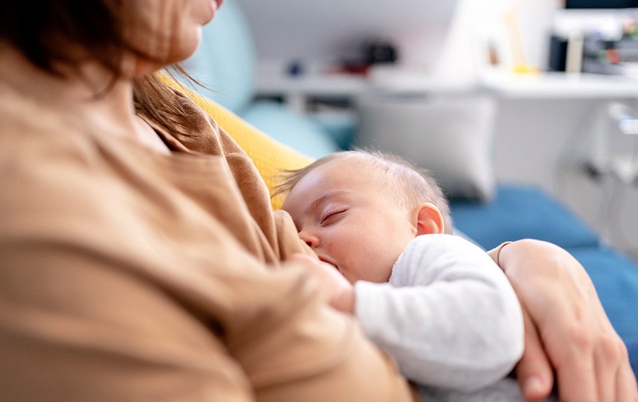ترند جدید مصرف شیر مادر برای بزرگسالان و فواید باور نکردنی آن که نمی دانستید