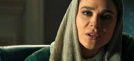 انتقاد روزنامه همشهری از آرایش غلیظ سحر دولتشاهی در سریال «افعی تهران»