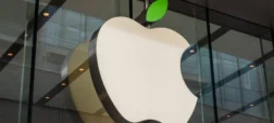 شرکت اپل – که رسماً با نام Apple Inc. شناخته می‌شود – یکی از بزرگترین شرکت‌های جهان از نظر معیارهای اقتصادی است