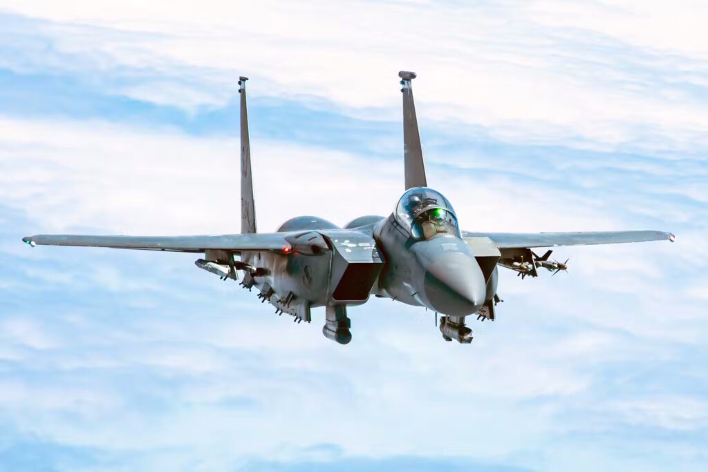 سریع‌ترین جت جنگنده حال حاضر جهان چه هواپیمایی است؟