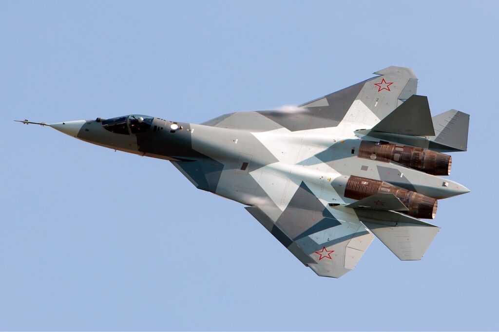 F-22 Raptor در برابر Su-57 Felon
