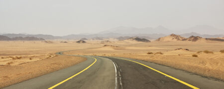 رکوردشکنی «بزرگراه ۱۰» در عربستان سعودی به عنوان طولانی‌ ترین جاده مستقیم جهان + ویدیو