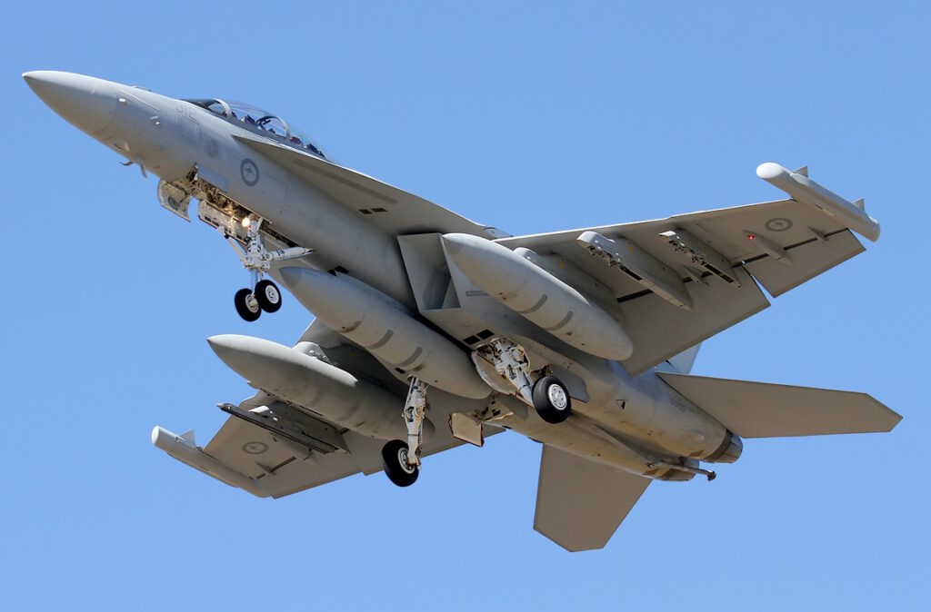 قابلیت های هواپیمای جنگ الکترونیک EA-18G Growler