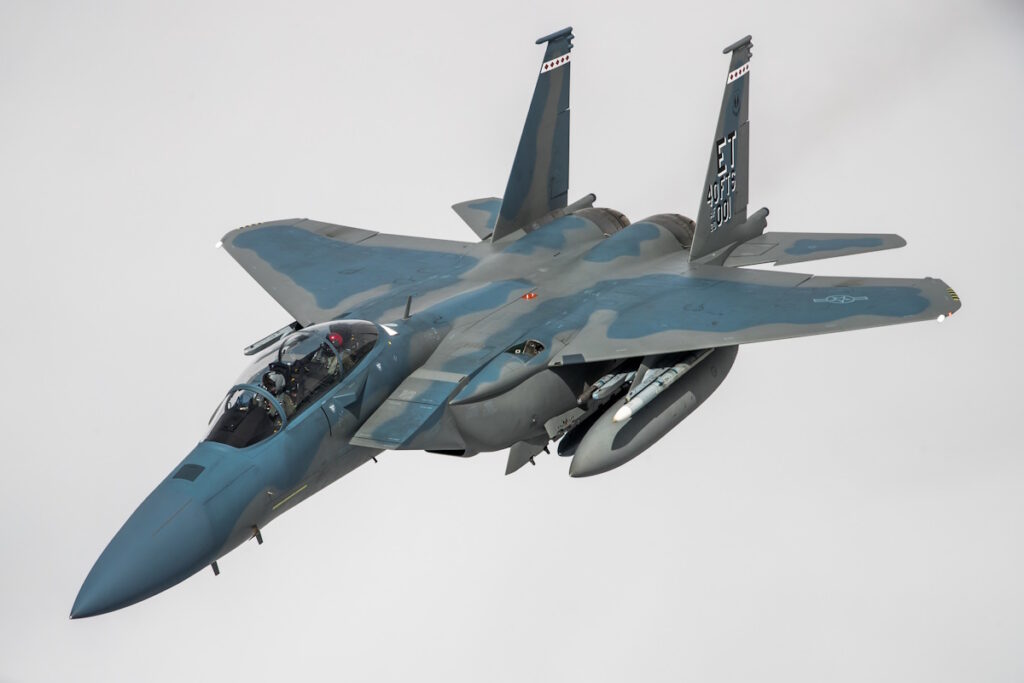 جنگنده F-15EX Eagle II چه قابلیت هایی دارد؟
