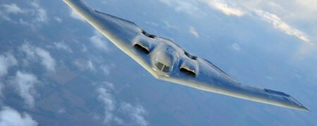 پرواز B-۲ Spirit؛ یکی از قدرتمندترین بمب افکن های جهان + ویدیو