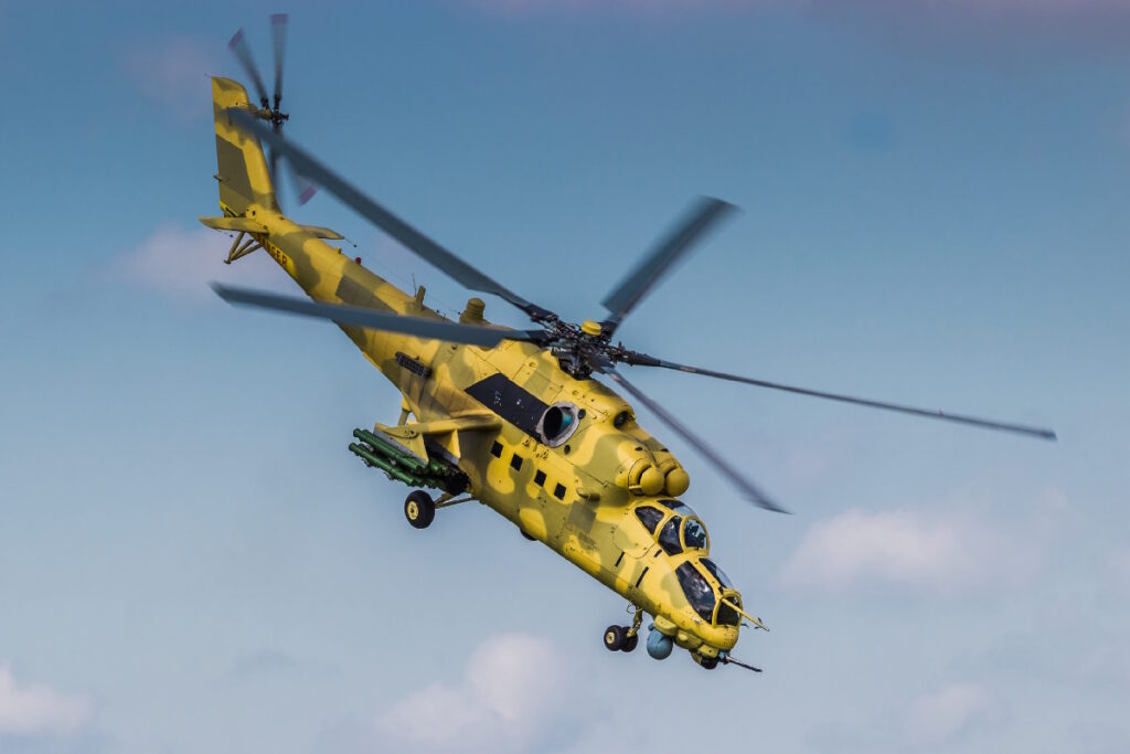 سریع ترین هلیکوپترهای نظامی جهان در سال ۲۰۲۴؛ از Westland Lynx تا MI-35M