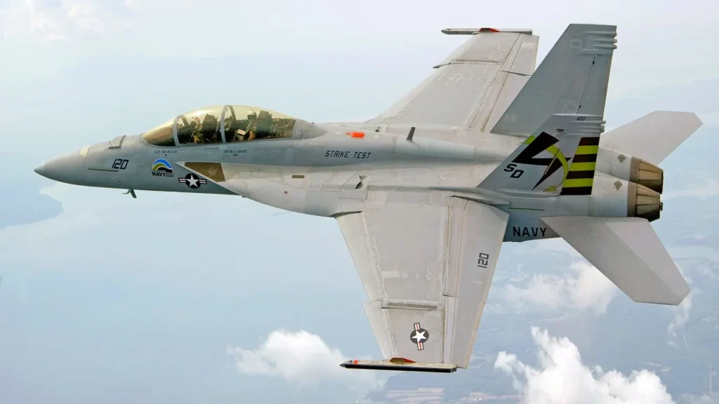 مقایسه F-15EX Eagle II و F/A-18 Super Hornet