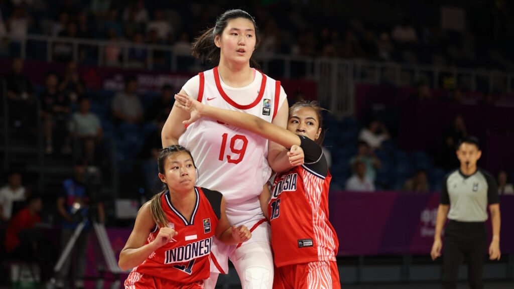 پدیده ۲ متر و ۲۰ سانتیمتری تیم بسکتبال زنان زیر ۱۸ سال چین