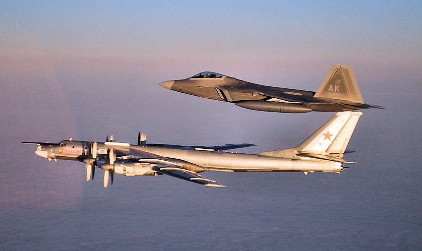 بمب افکن Tupolev Tu-95