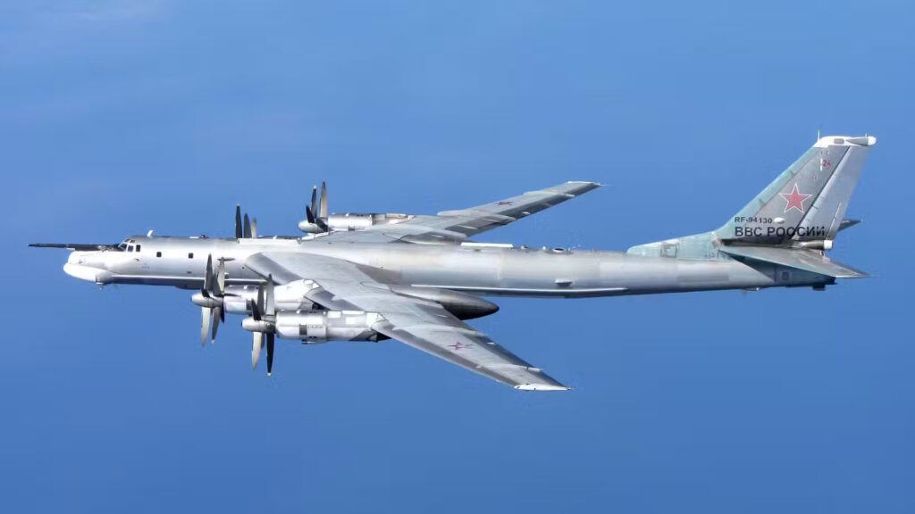 بمب افکن Tupolev Tu-95