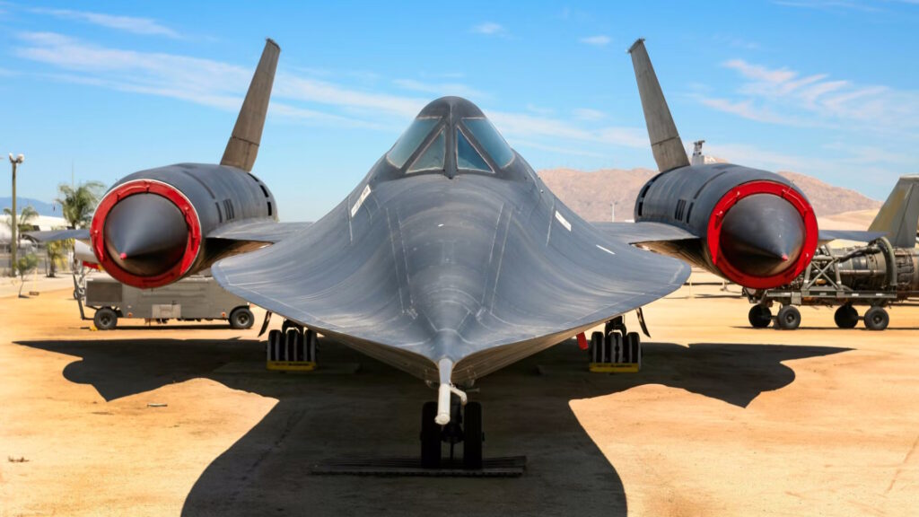 مهندسی نبوغ آمیز SR-71 Blackbird