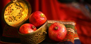 متن تبریک شب یلدا به همراه مجموعه کارت‌پستال‌های یلدایی