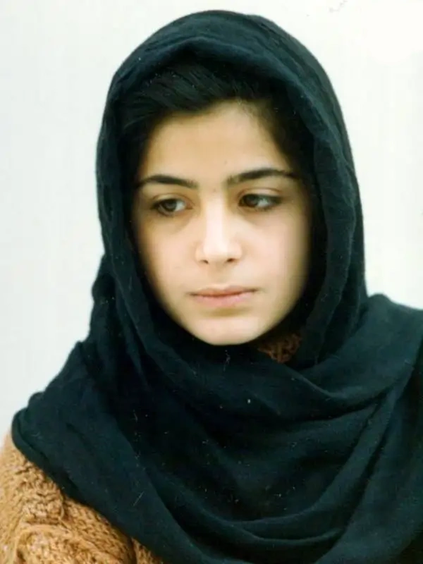نوجوانی سیما تیرانداز