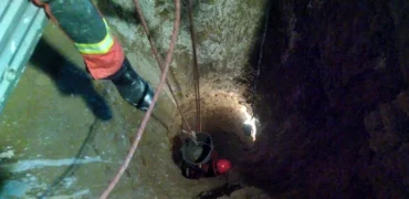 سقوط مرگبار در کوهدشت؛ ۸ عضو یک خانواده در چاه جان باختند + ویدئو