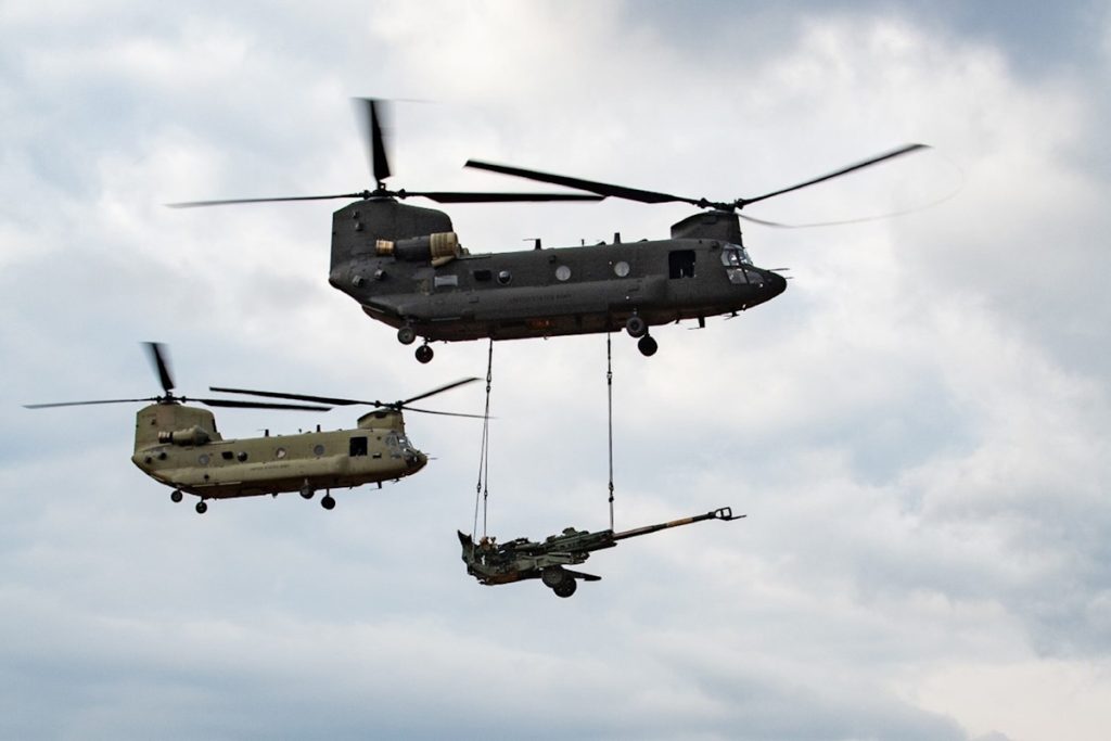هلیکوپتر Boeing CH-47F Chinook Block II