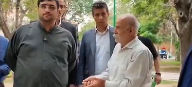 شوآف آقای شهردار در توالت عمومی سوژه کاربران در فضای مجازی شد! + ویدیو
