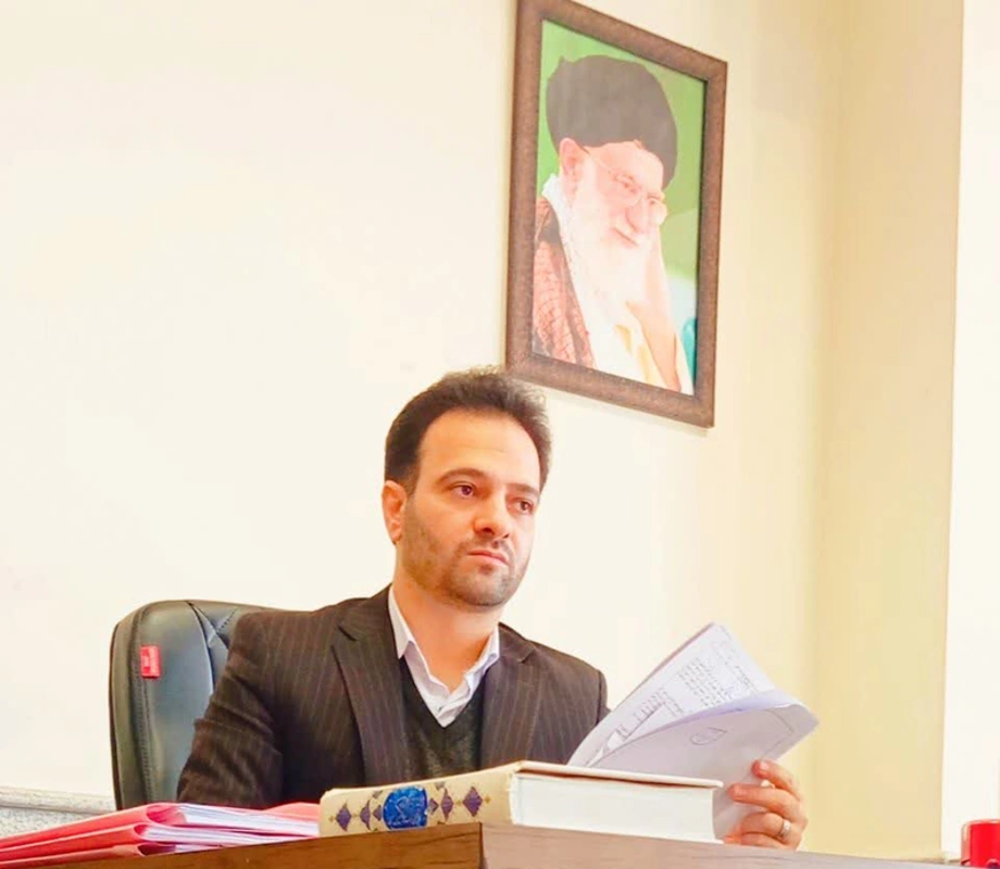 قاضی احسان باقری