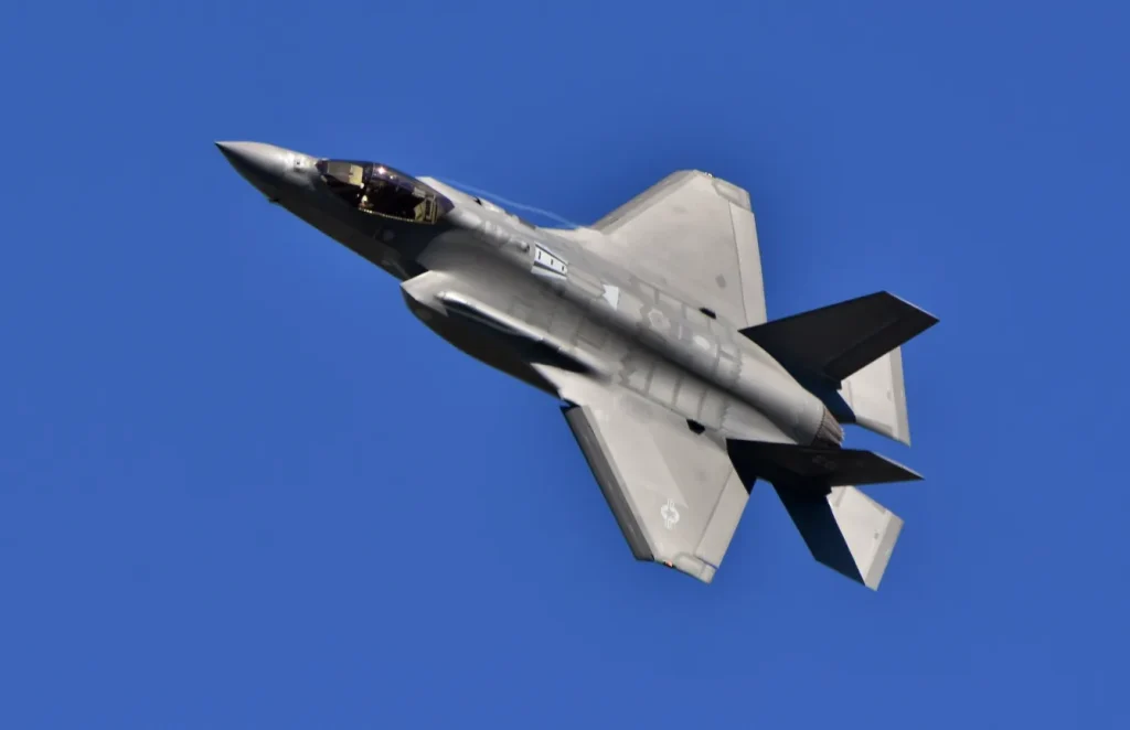 جنگنده رادارگریز F-35