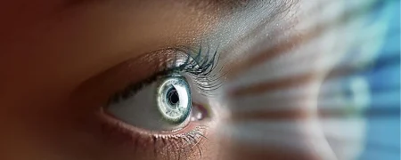 اختراع لنز تماسی عجیب توسط چینی‌ها؛ قابلیت دید در تاریکی حتی با چشم‌های بسته
