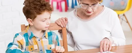 آیا بچه شما اوتیسم دارد؟ آزمایشی ساده که در عرض ۲ دقیقه پاسخ می‌دهد!