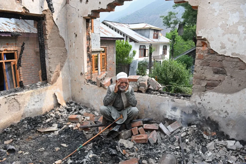 گلوله باران پاکستان به خانه