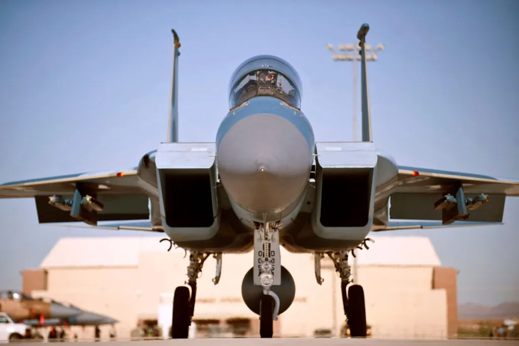 جنگنده f-15 eagle